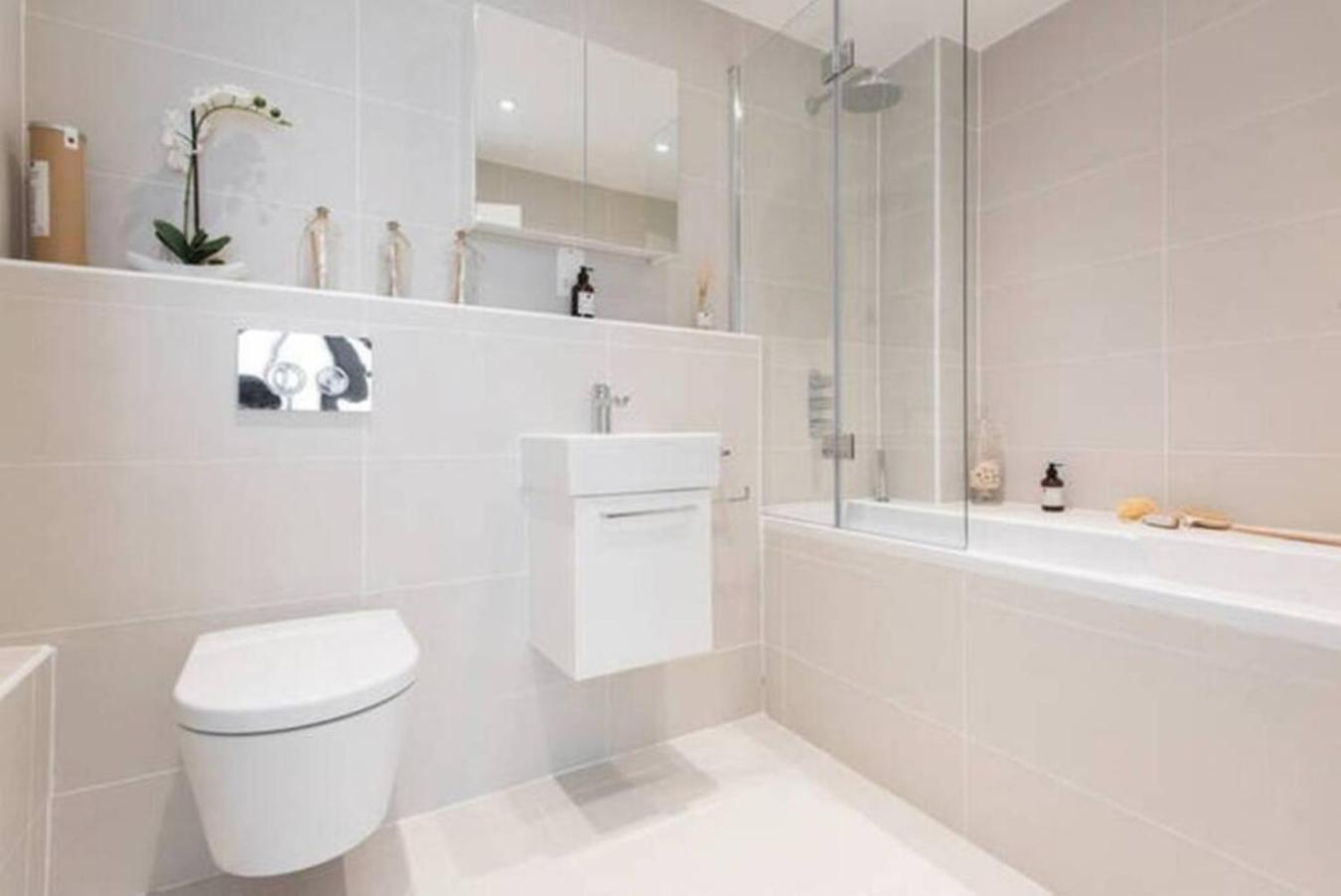 Large Three Bed Duplex Camden Case de vacanță *