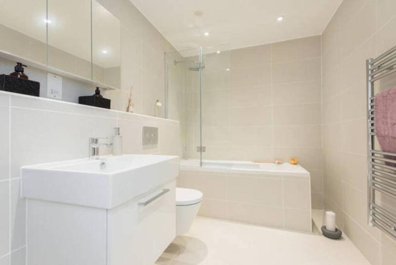 Case de vacanță Large Three Bed Duplex Camden *
